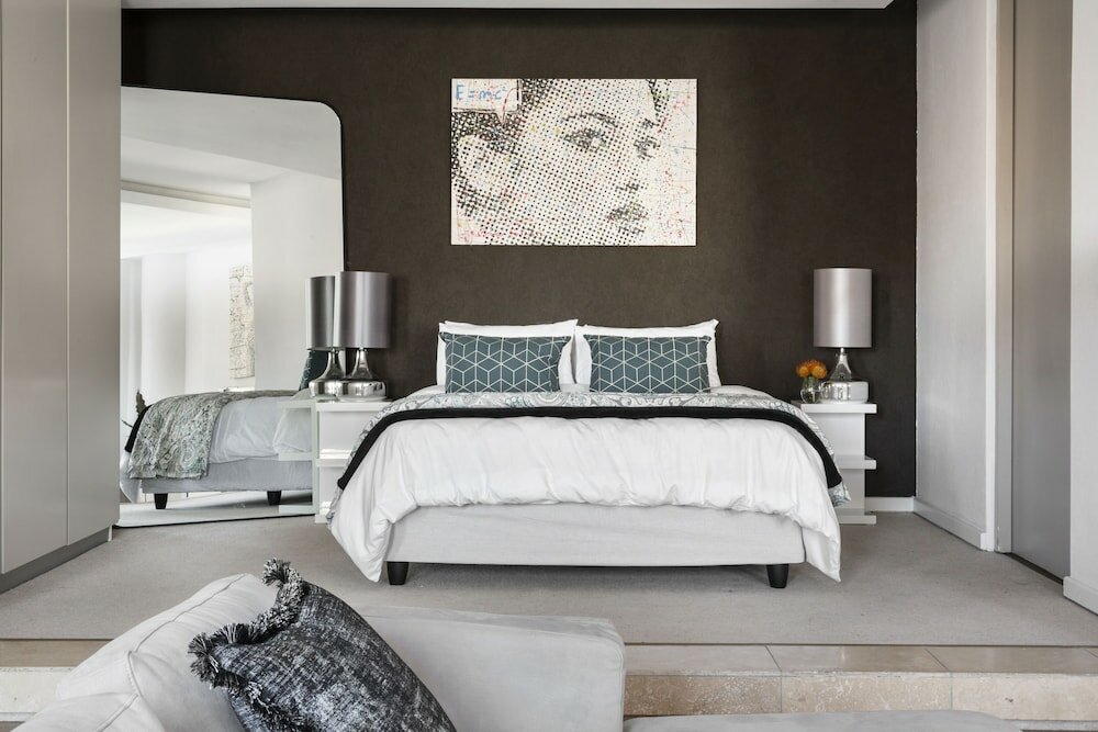 Фото The Franklin Loft Apartments