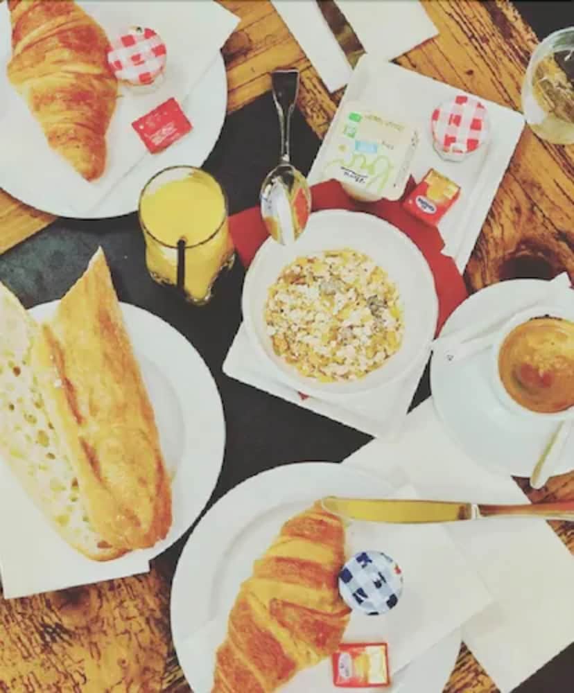 Фото Azurene Royal Hotel