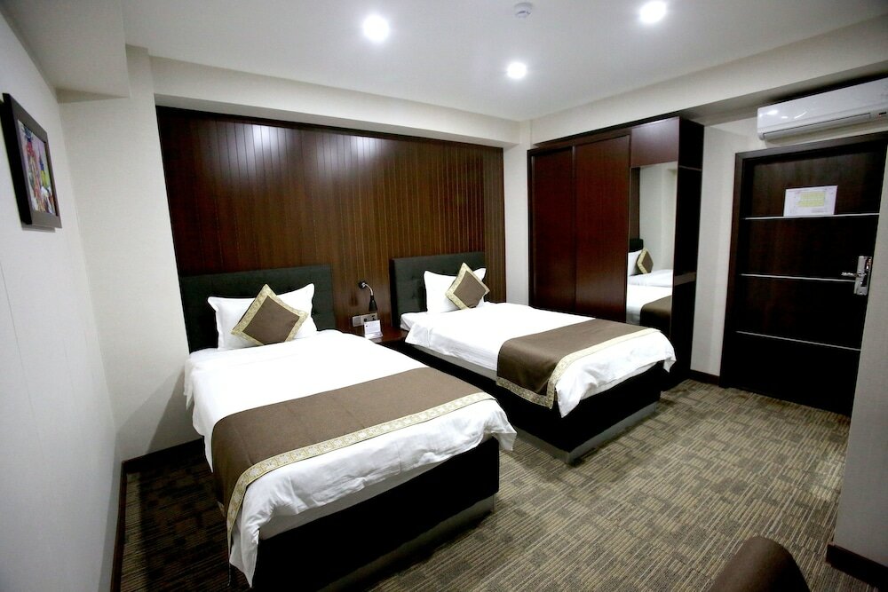 Фото Ub Inn hotel & gallery