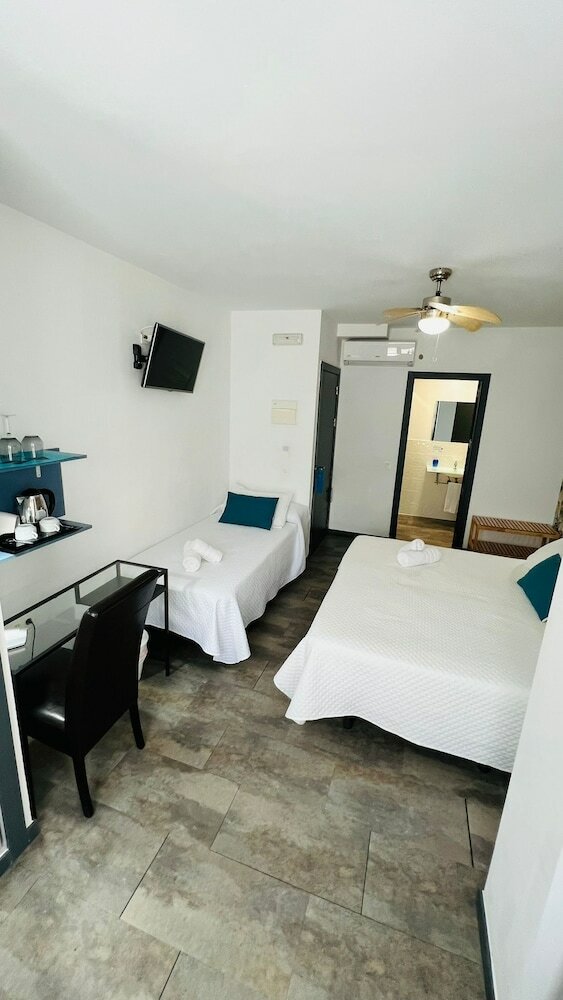 Фото Bajondillo Beach Cozy Inns