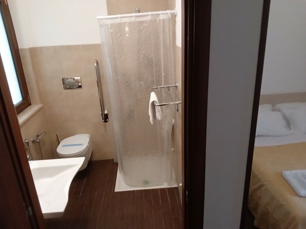 Фото Отель His Majesty