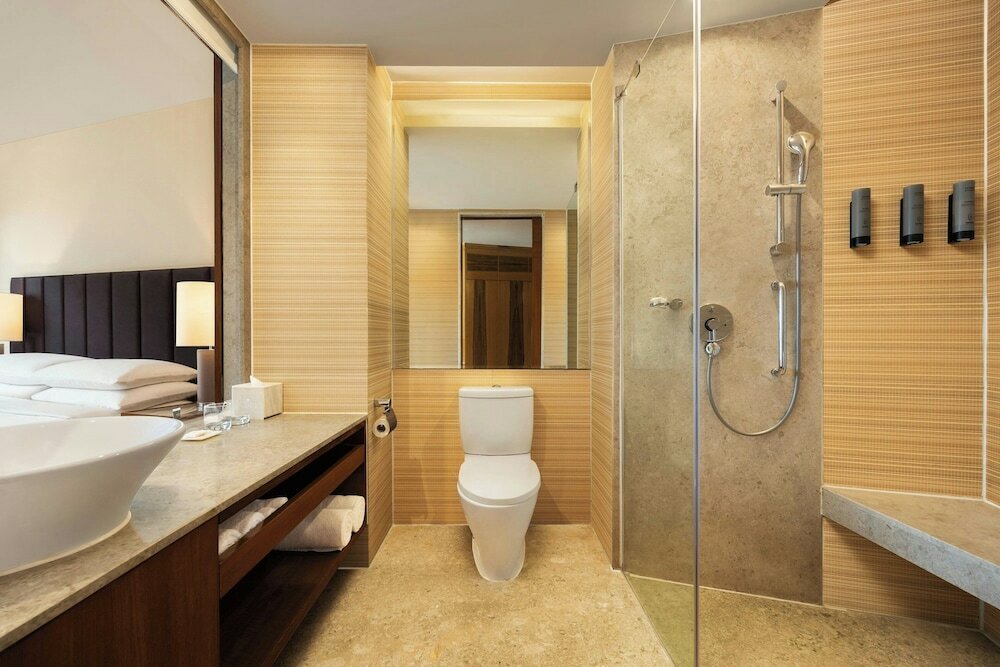 Фото Courtyard Hyderabad by Marriott