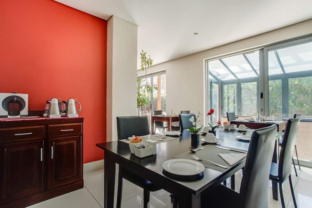 Фото The One 8 Hotel