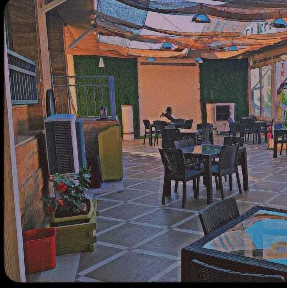 Фото Captain's Hotel