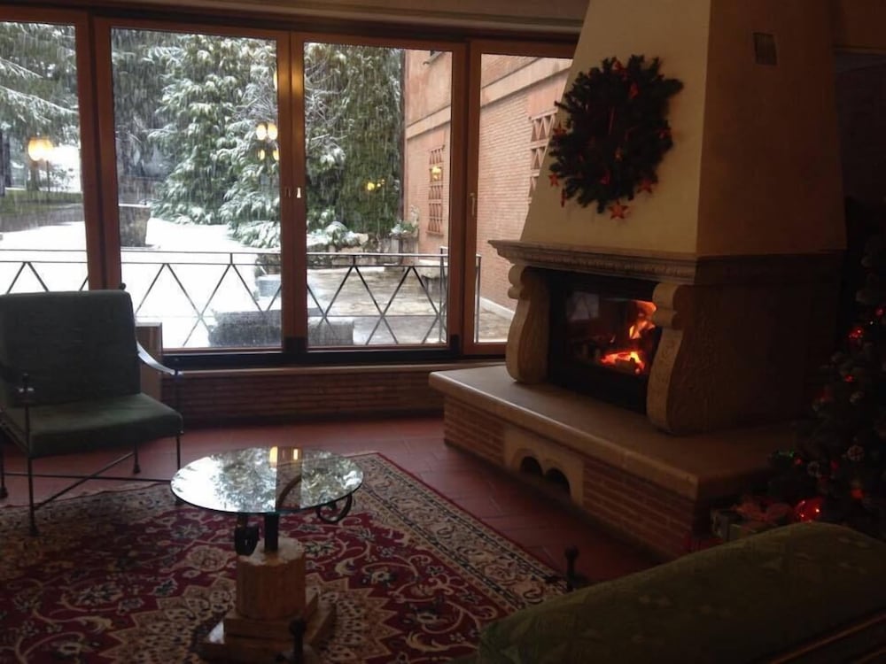 Фото Albergo Il Picchio