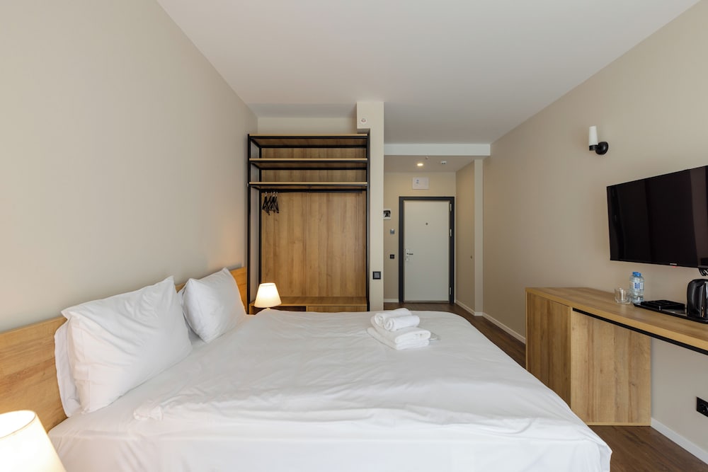 Фото Aqua Hotel & Apartments Batumi