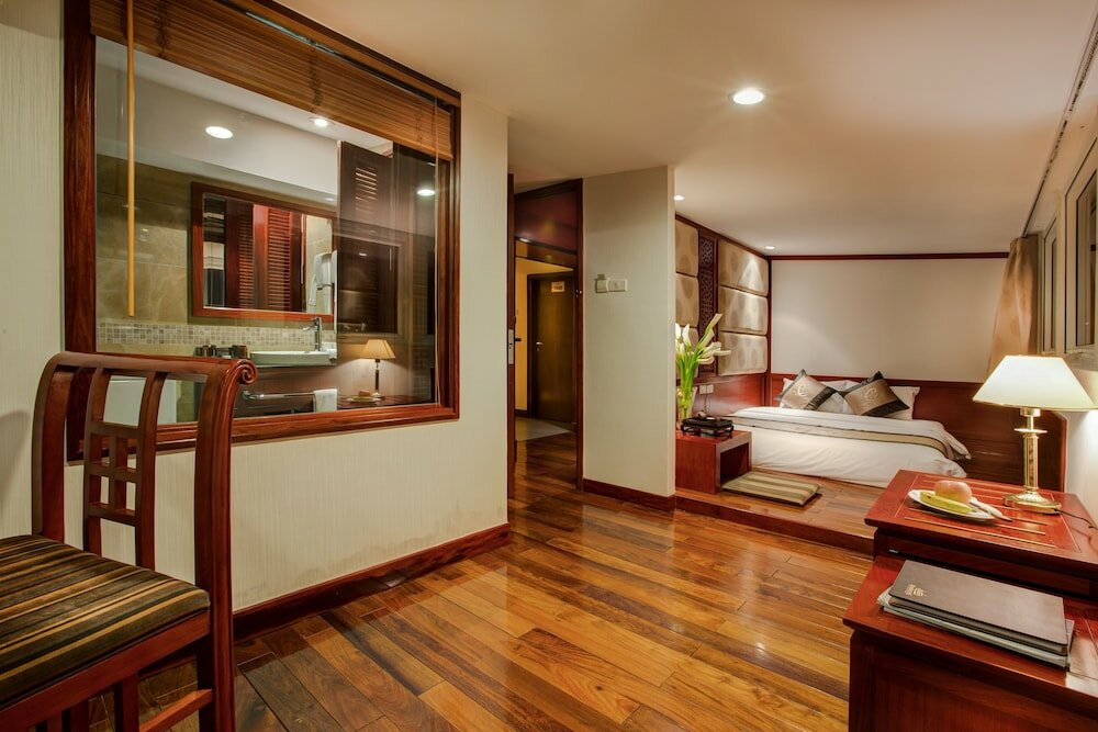 Фото Conifer Boutique Hotel