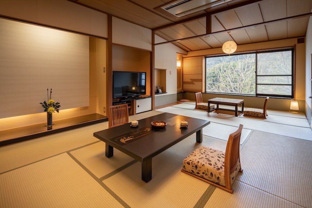 Фото Hakone Kamon