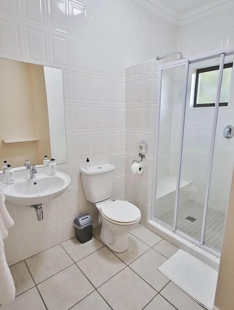 Фото Jeffreys Bay Luxury Apartments