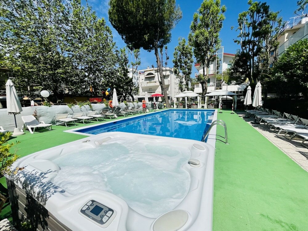 Фото Hotel Eiffel