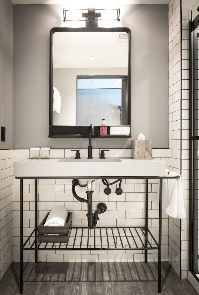 Фото Moxy Seattle Downtown