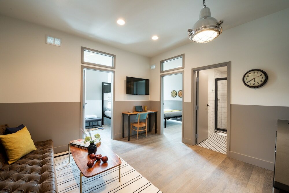 Фото The Chicago Hotel Collection River North