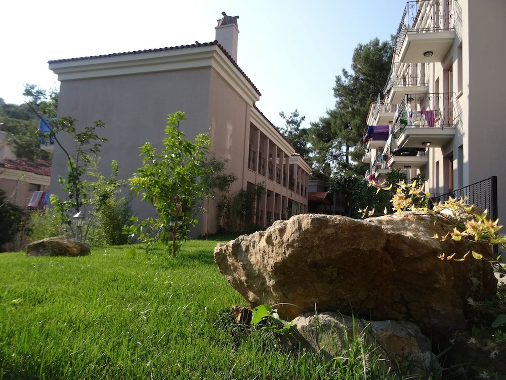 Фото Hotel Pine Valley