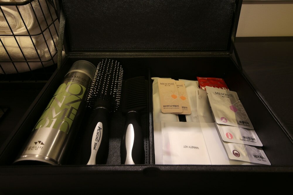 Фото Gupo Station Almond Hotel