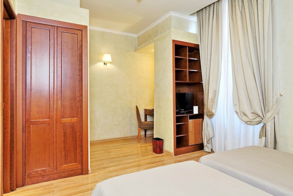 Фото Hotel Camelia