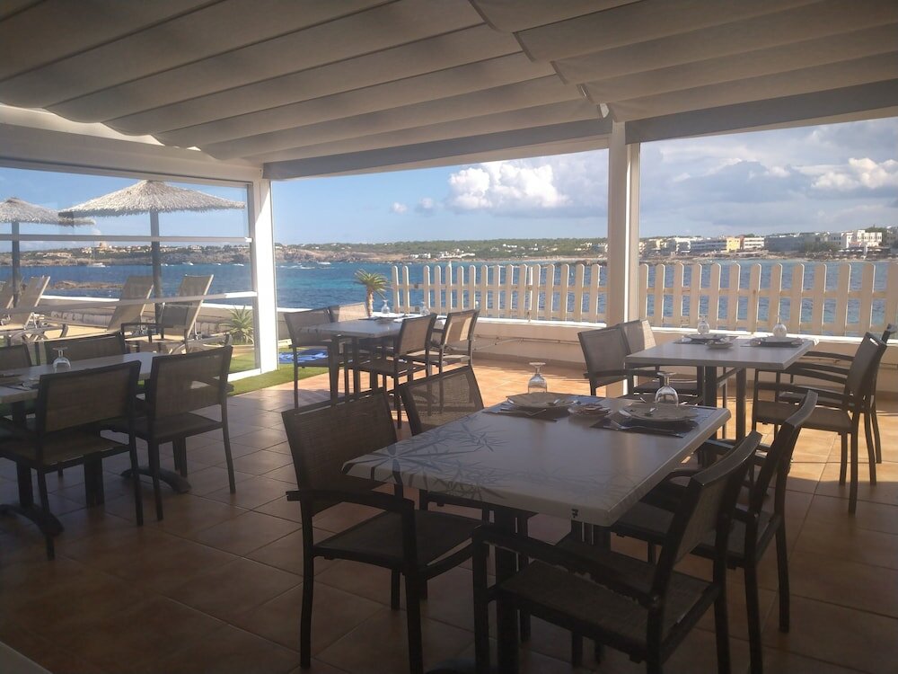 Фото Hotel Roca Bella