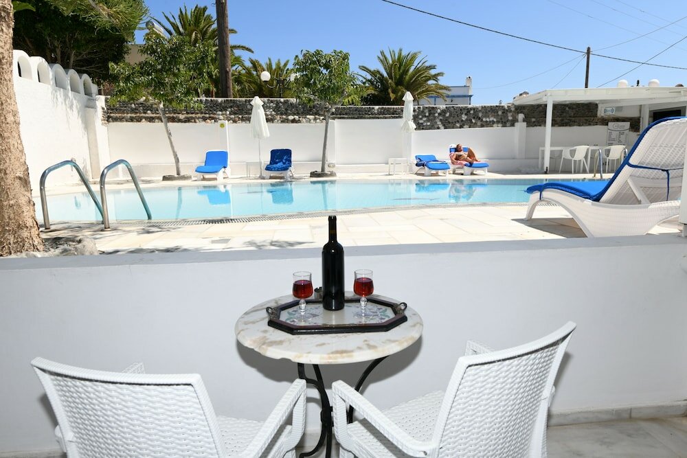 Фото Sunflower Santorini