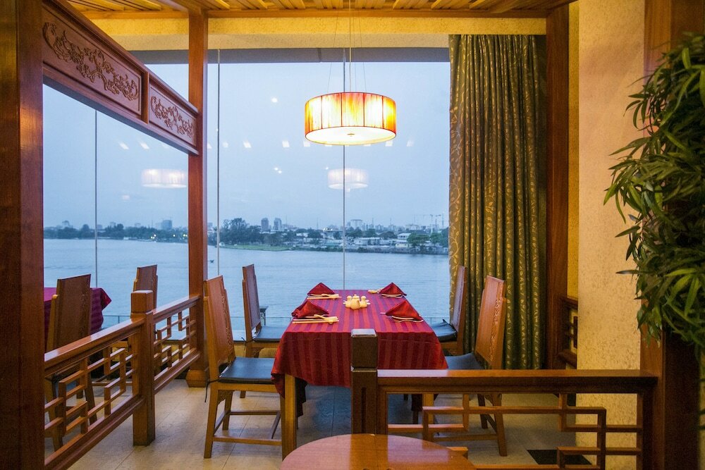 Фото Lagos Oriental Hotel
