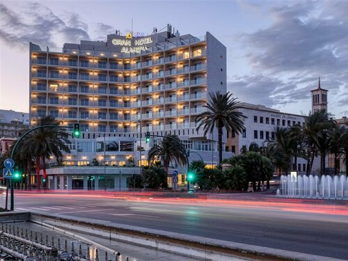 Внешний вид отеля Ohtels Gran Hotel Almería в Альмерии, фото 1