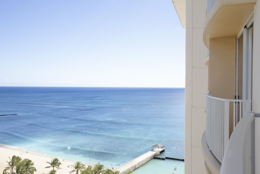 Фото The Twin Fin Hotel