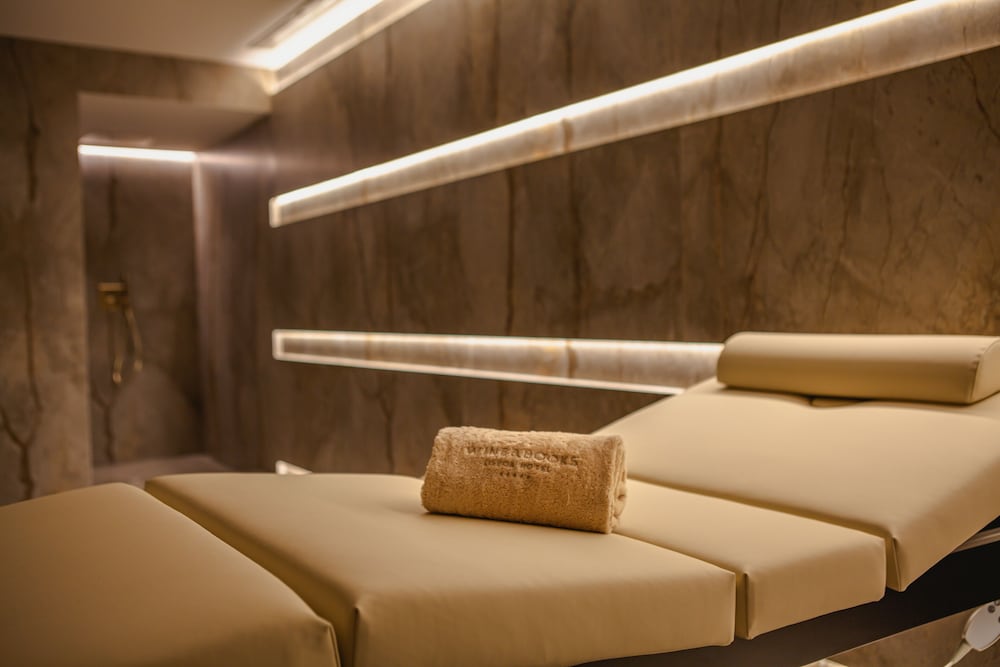 Фото Wine & Books Lisboa Hotel