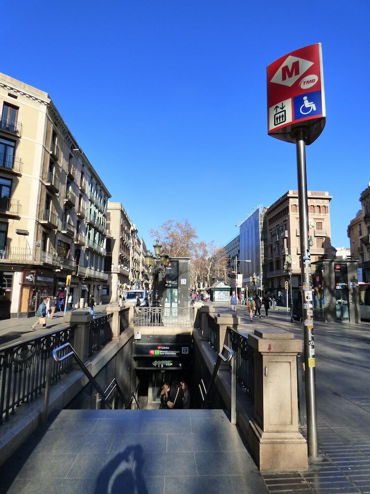 Фото Hotel Moderno Barcelona