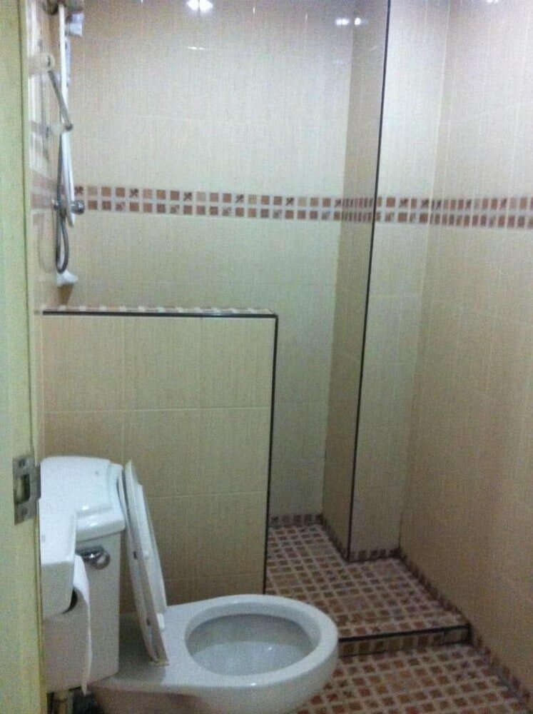 Фото White Orchid Inn II