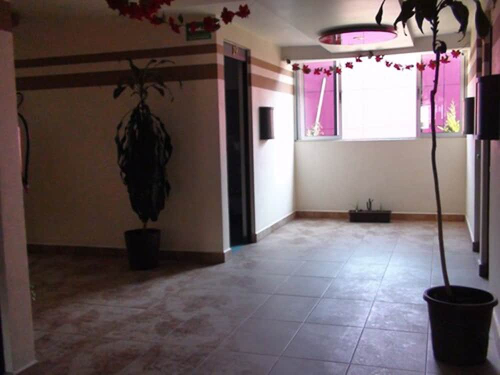 Фото Hotel & Villas 7