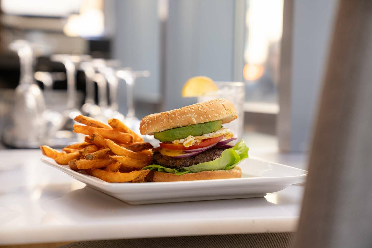 Фото Embassy Suites by Hilton New York Manhattan Times Square