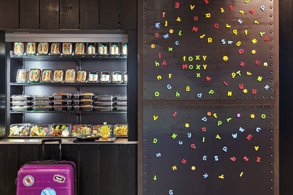 Фото Moxy Amsterdam Houthavens