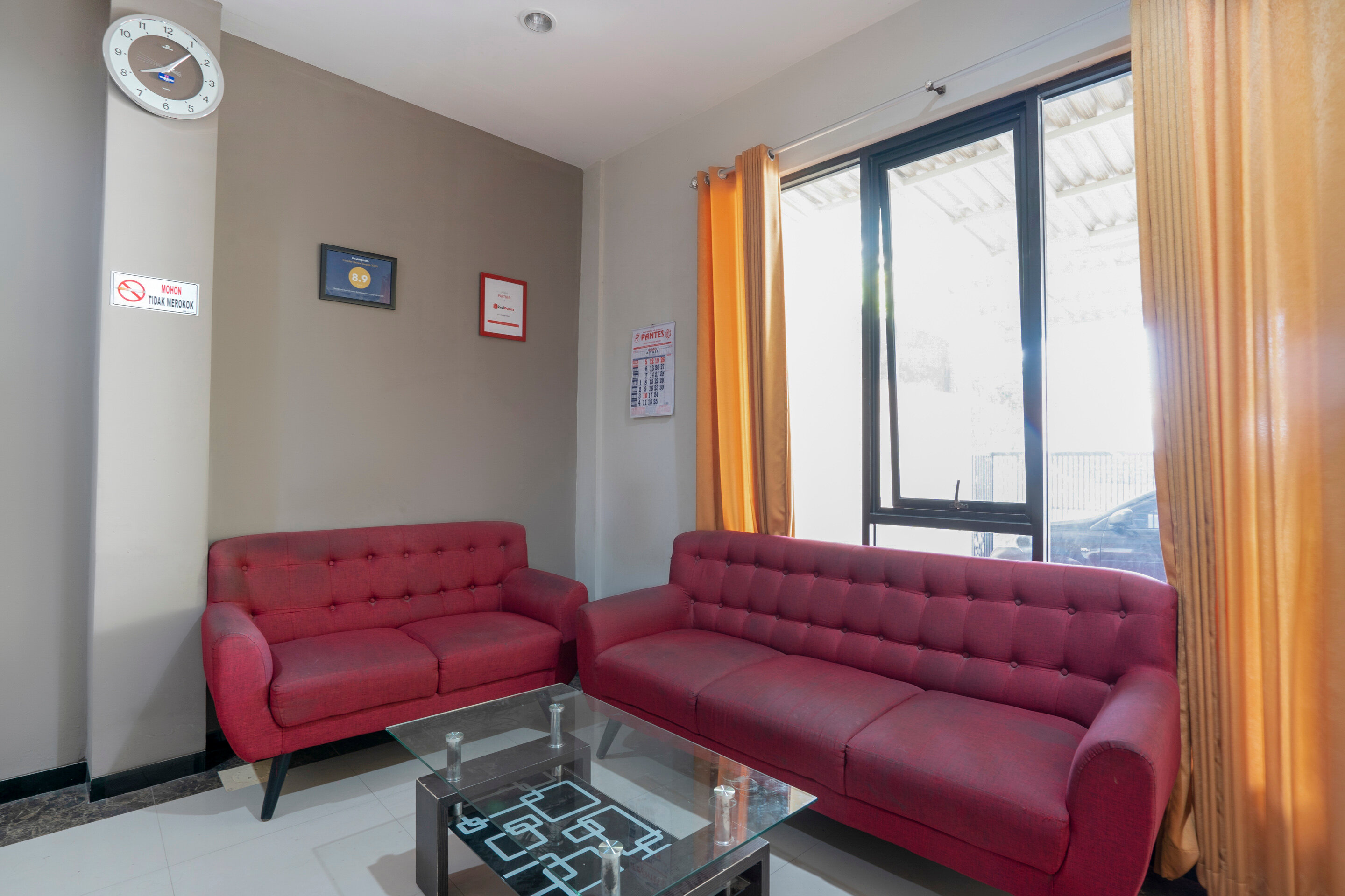 Фото RedDoorz Syariah near Airlangga University Campus B