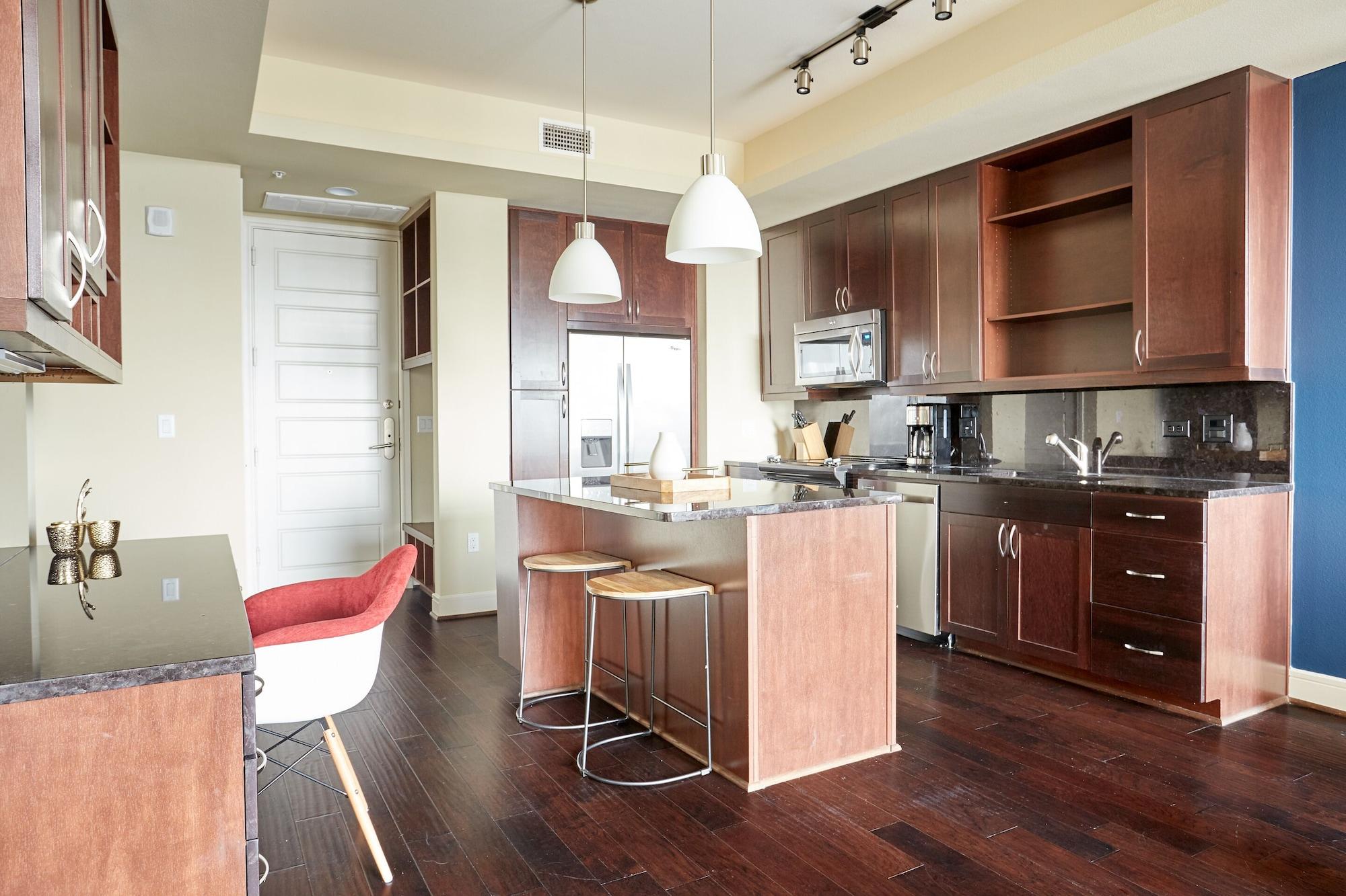 Фото Sonder at The Catherine