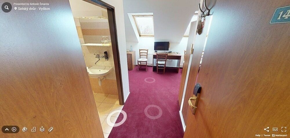 Фото Hotel Selský Dvur