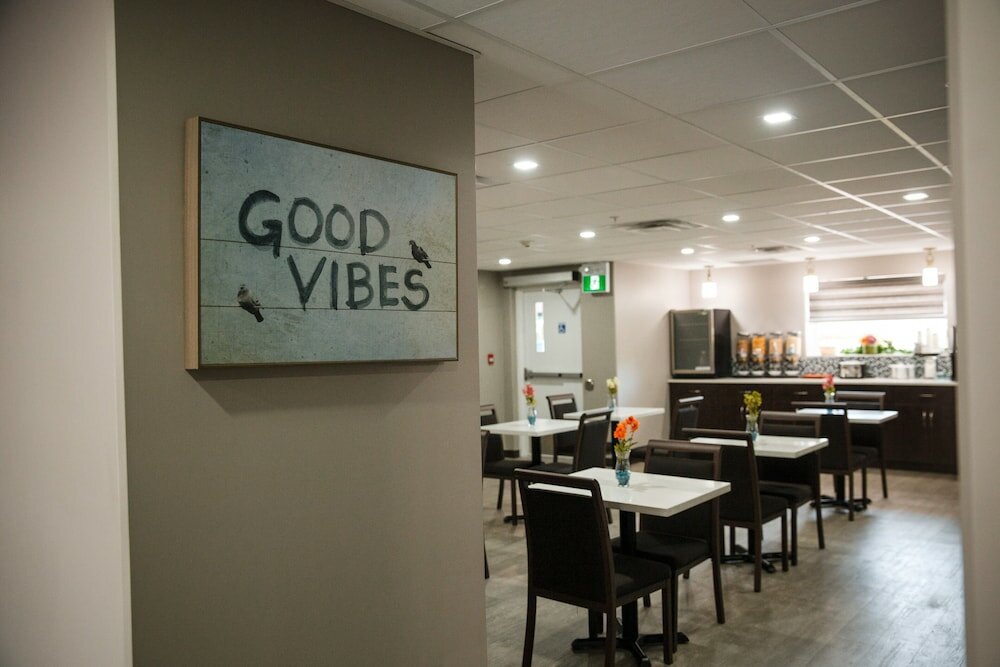 Фото The Souris Hotel