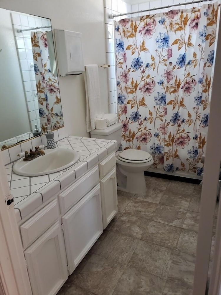 Фото Yosemite Embassy