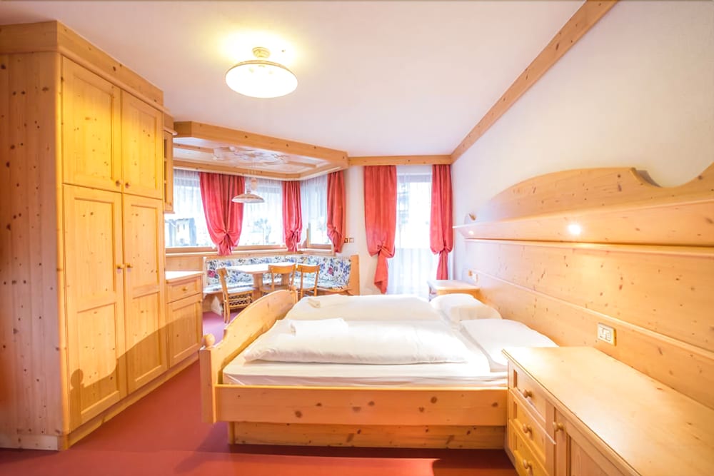 Фото Chalet Hotel Diamant