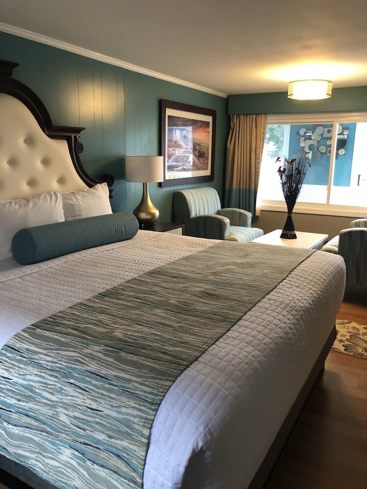 Фото SeaCoast Inn
