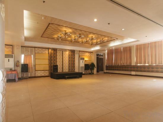 Фото RedDoorz Plus near Uv Mandaue Cebu