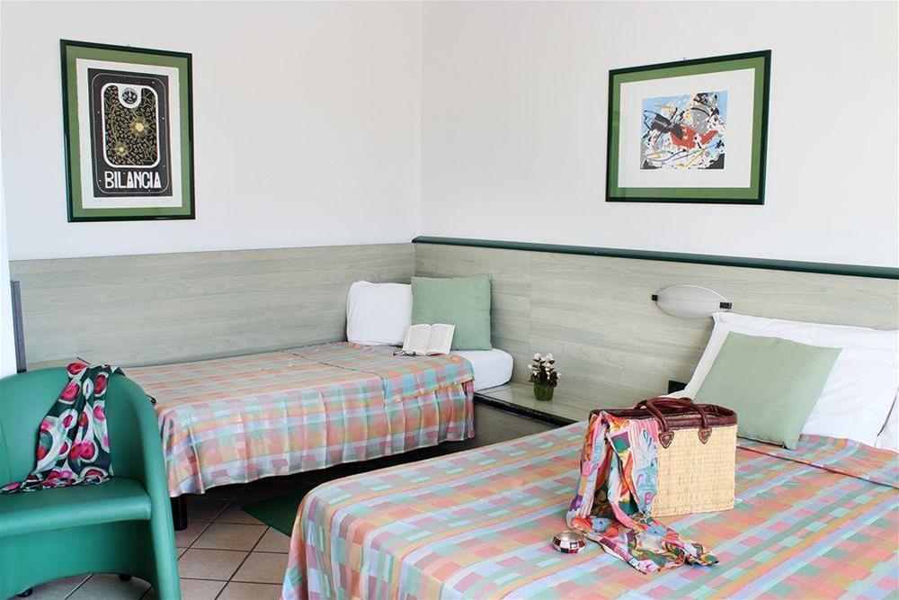 Фото Hotel Garden