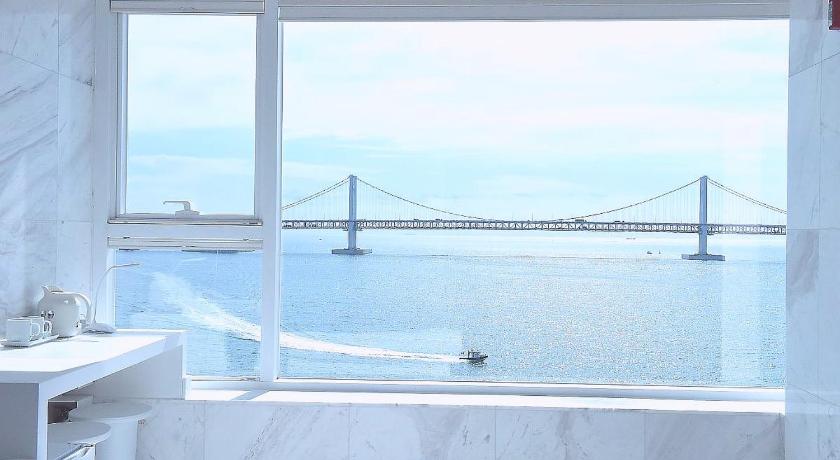 Фото Gwanganli Hotel 1