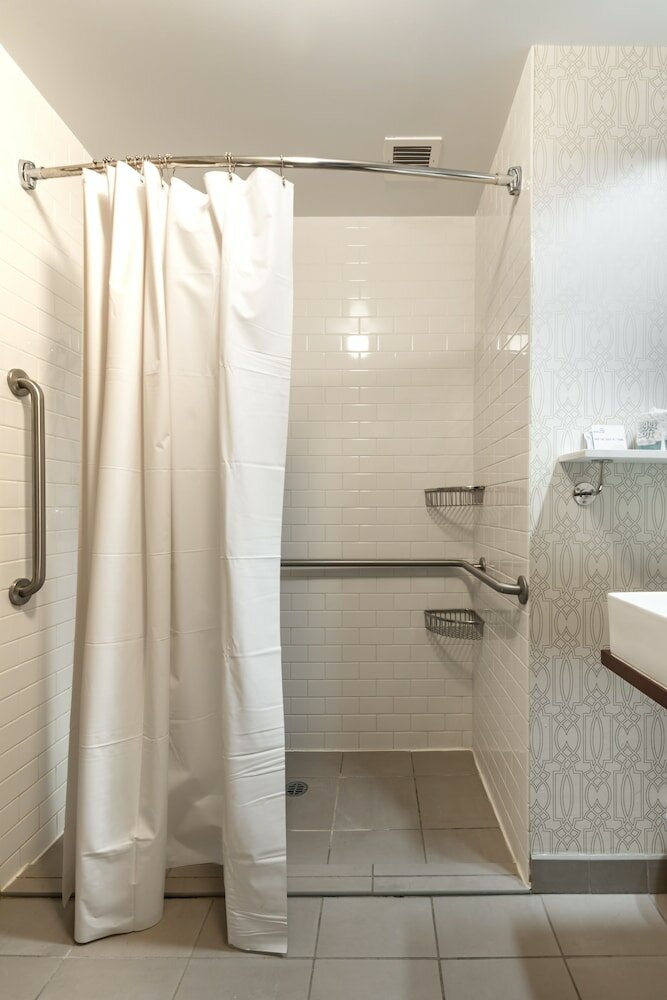 Фото Holiday Inn Express Chicago - Magnificent Mile, an Ihg Hotel