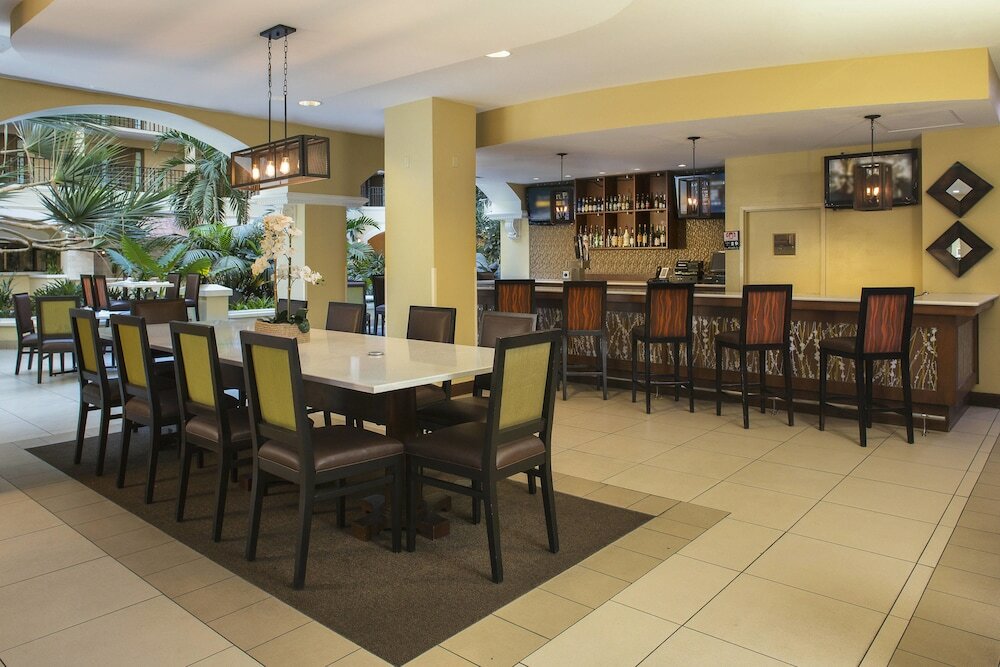 Фото Four Points by Sheraton Suites Tampa Airport Westshore
