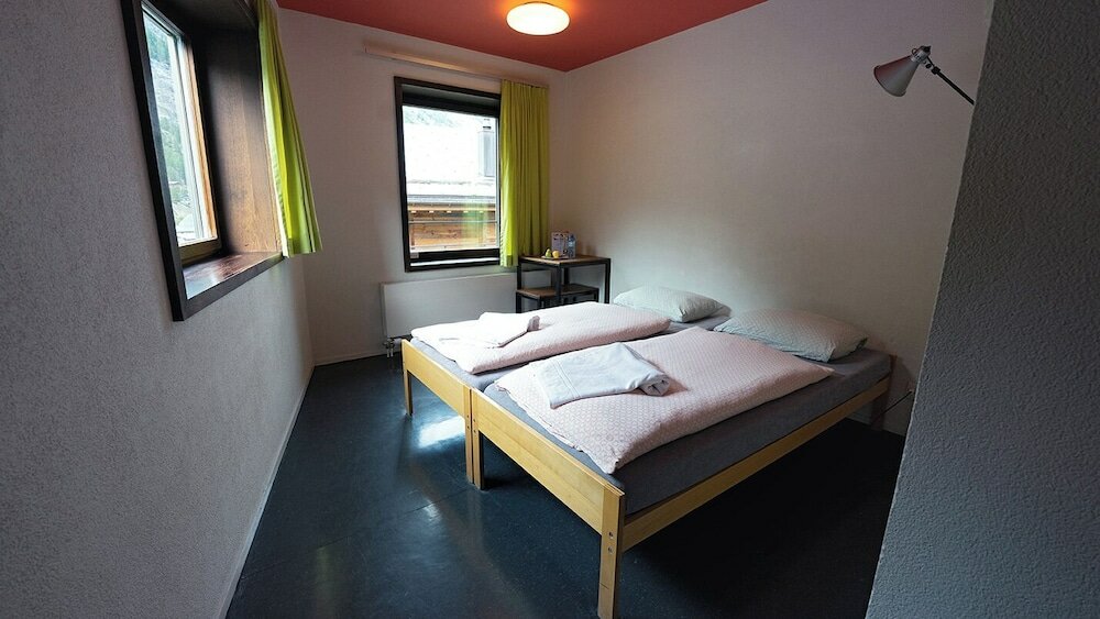 Фото Youth Hostel Zermatt