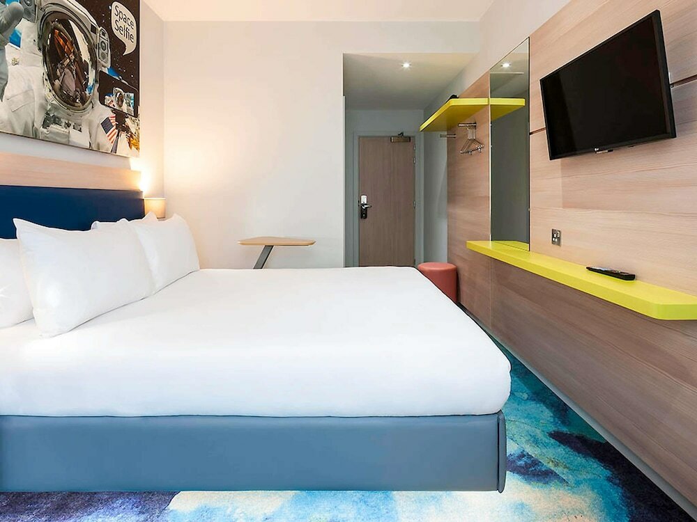 Фото ibis Styles London Heathrow Airport