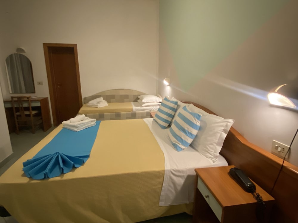 Фото Hotel Villa Caterina