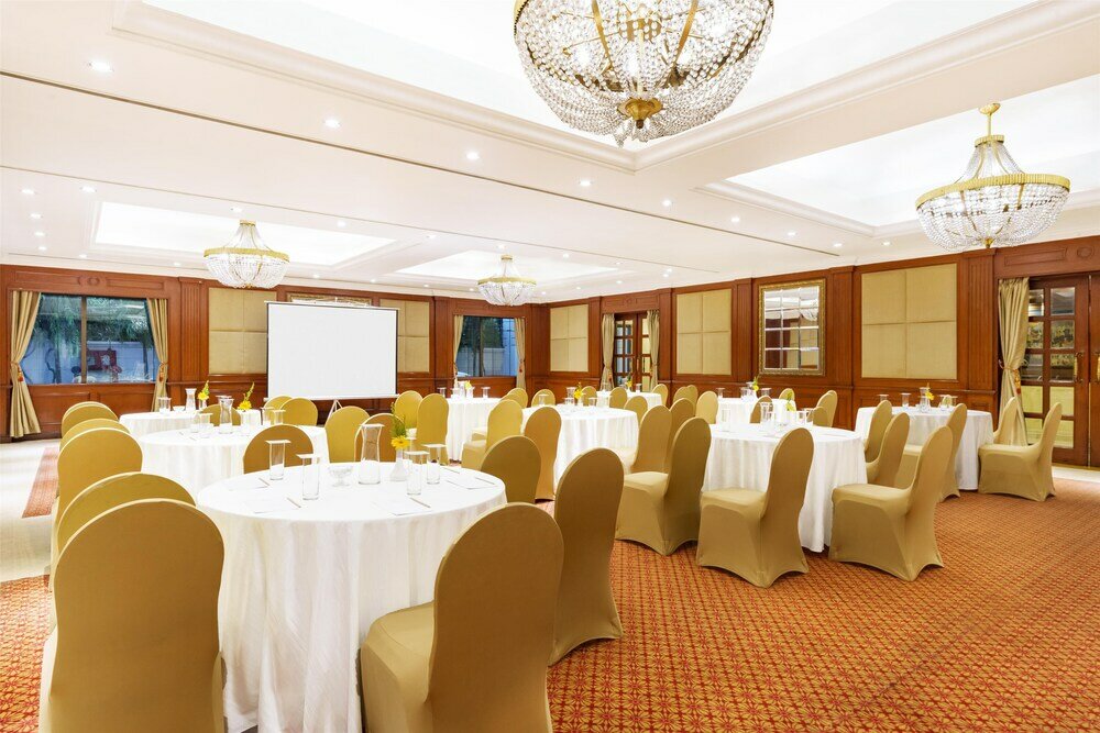 Фото Radisson Hotel Varanasi