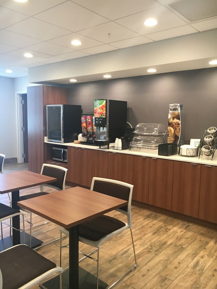 Фото Microtel Inn & Suites by Wyndham Niagara Falls