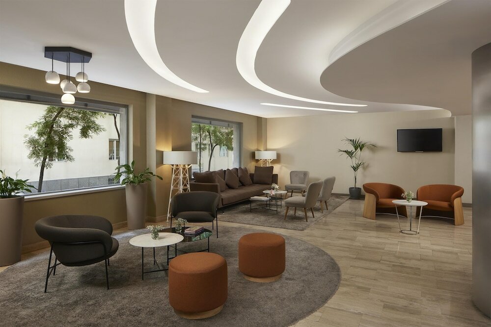 Фото Nh Madrid Zurbano