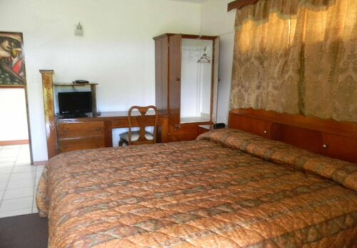 Гостиница Hotel Castle Maria в Род-Тауне