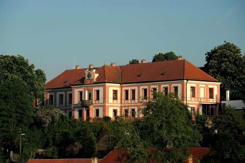 Гостиница Zamek Lobec в Среднечешском крае